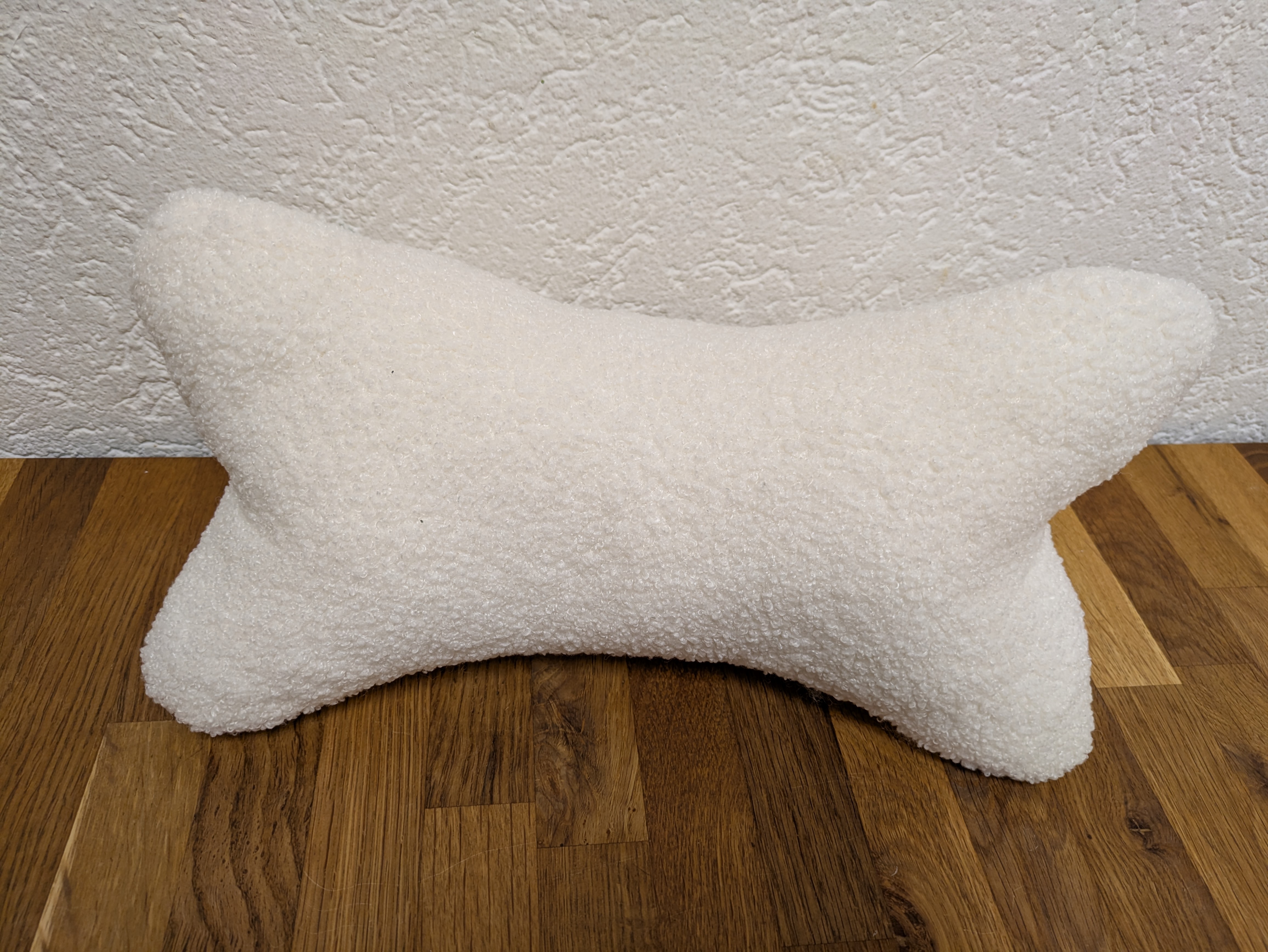 Leseknochen Teddy weiss